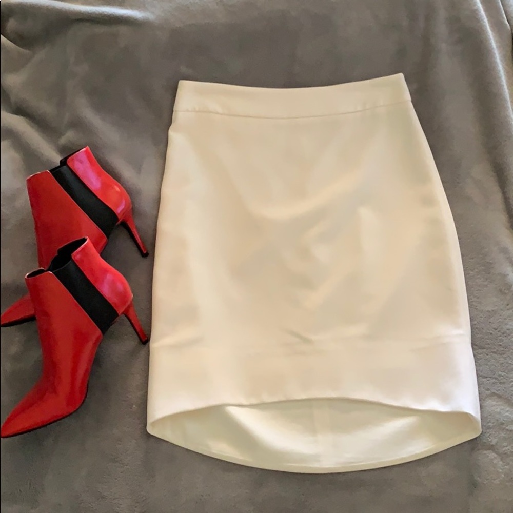 White Express size 2 skirt